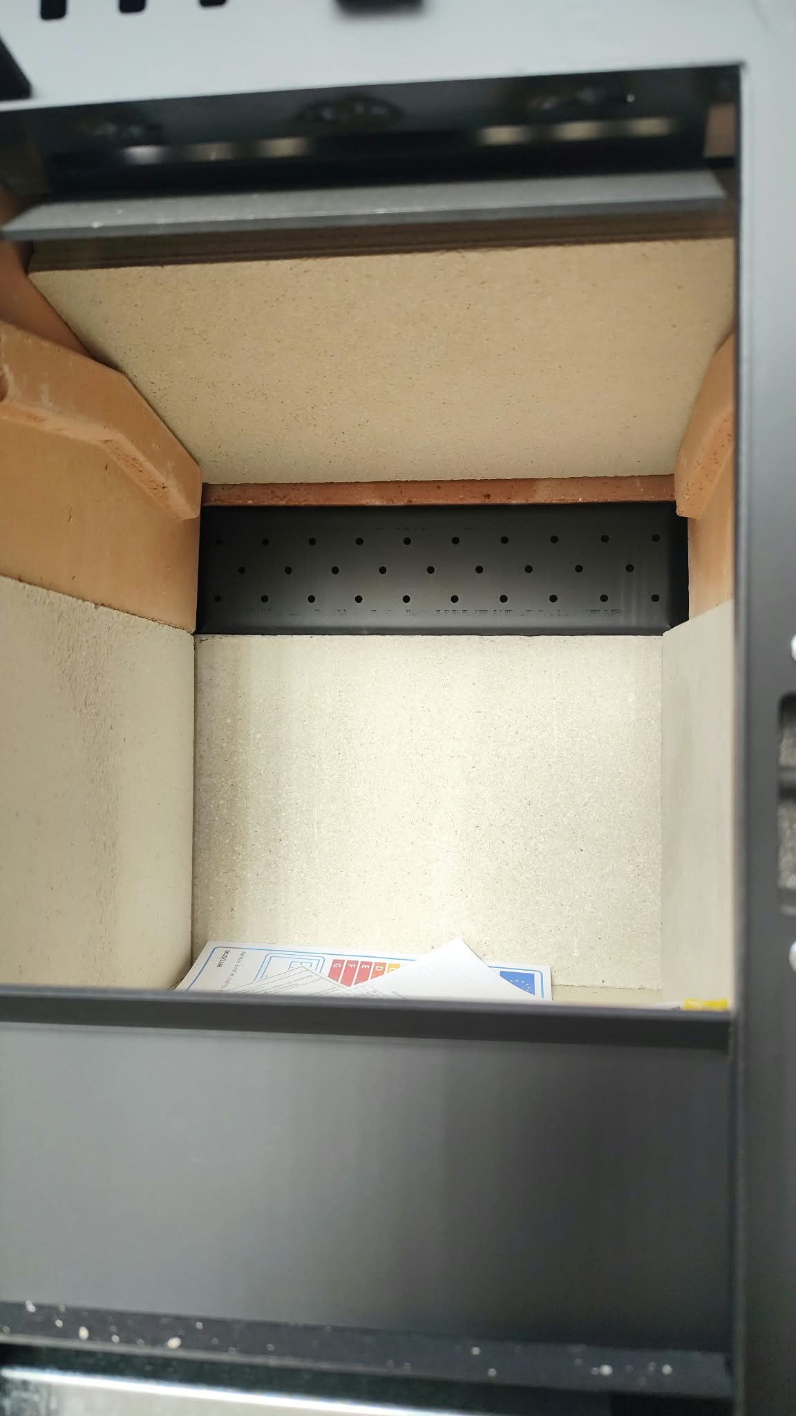 Piec kominek wolnostojący BLIST LUX / BERNA G 4.0– 5,9 kW – Ekoprojekt Kremowy - obrazek 10