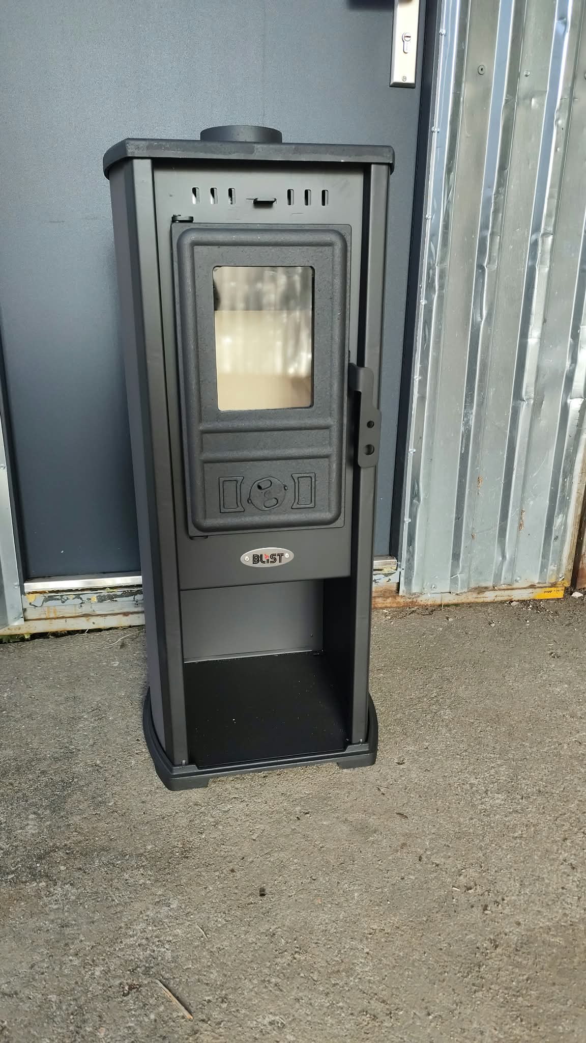 Piec kominek wolnostojący BLIST LUX / BERNA G 4.0– 5,9 kW – Ekoprojekt Szary - obrazek 5